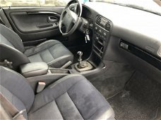 Volvo V40 - 1.8 16V