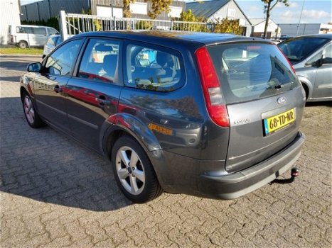 Ford Focus Wagon - 1.6 TDCI Futura - 1