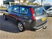 Ford Focus Wagon - 1.6 TDCI Futura - 1 - Thumbnail