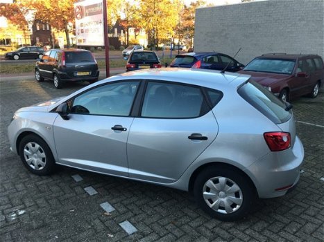 Seat Ibiza - 1.2 Style Zeer nette en goed onderhouden STYLE, METALLIC, AIRCO, PDC ACHTER - 1