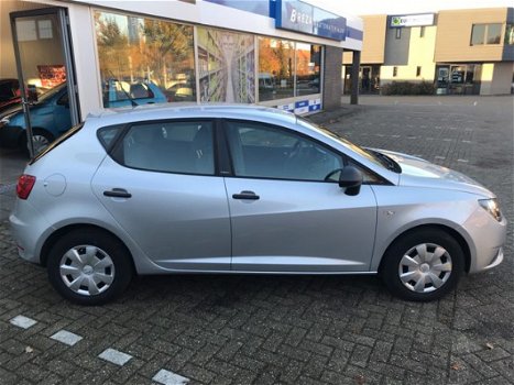 Seat Ibiza - 1.2 Style Zeer nette en goed onderhouden STYLE, METALLIC, AIRCO, PDC ACHTER - 1