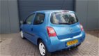 Renault Twingo - 1.5 dCi 85pk ECO² Authentique (ZEER MOOI) - 1 - Thumbnail