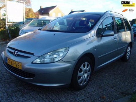 Peugeot 307 SW - 1.6 16V Airco Trekhaak Panoramadak 29-11-19 apk - 1