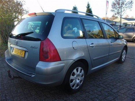 Peugeot 307 SW - 1.6 16V Airco Trekhaak Panoramadak 29-11-19 apk - 1