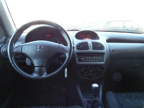 Peugeot 206 SW - 1.4 XS KEURIG APK 09-2019 (bj2002) - 1