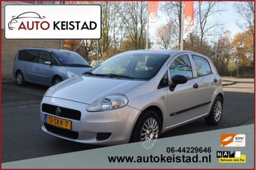 Fiat Grande Punto - 1.3 M-Jet ACTUAL, 5-DEURS/AIRCO DEALER ONDERHOUDEN - 1