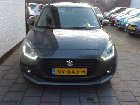 Suzuki Swift - 1.2 5drs stijl full options navigatie cruise enz - 1