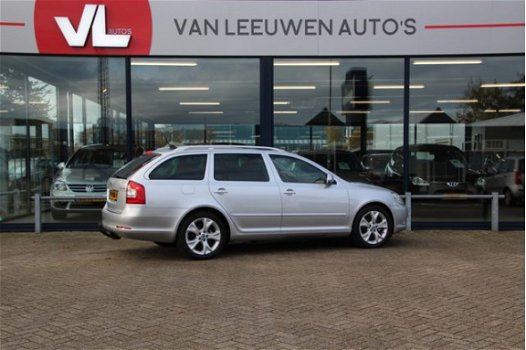 Skoda Octavia Combi - 1.9 TDI Elegance Business Line | Navigatie | Cruise Control | Automaat | APK t - 1