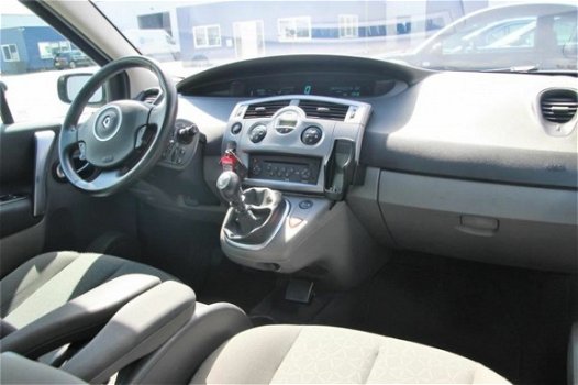 Renault Scénic - 2.0-16V Business Line | Climate Control | Centrale deurvergrendeling | Cruise Contr - 1