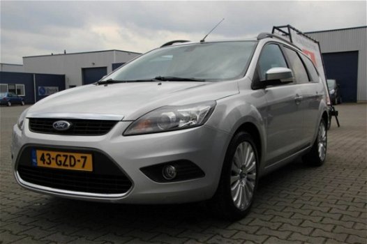 Ford Focus Wagon - 1.6 Titanium | Navigatie | Half leer | Lichtmetalen velgen | - 1