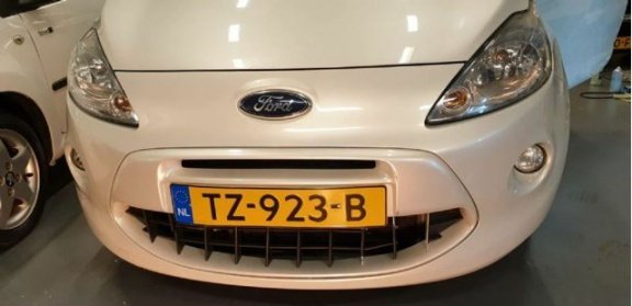 Ford Ka - 1.2 Titanium/AIRCO/Elektra pakket/Nw Apk/Garantie - 1