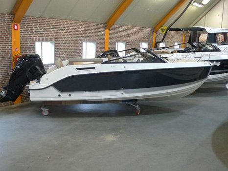 Quicksilver Activ 675 Cruiser - 1