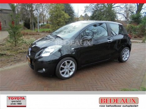 Toyota Yaris - 1.3 16V VVT-I 3DR Dynamic Sport bij specialist si - 1