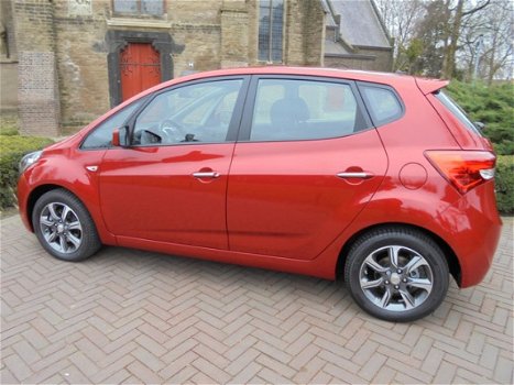 Hyundai ix20 - 1.6i 124pk Aut. Edition Go* Bij Vakgarage®, met BOVAG-garantie - 1