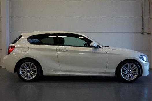 BMW 1-serie - 116i M-Pakket Upgrade Edition Leder Navi Pano - 1