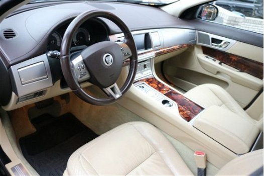 Jaguar XF - 3.0D S V6 Luxury 275PK Xenon Navi Leer Camera - 1