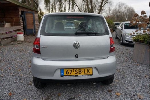 Volkswagen Fox - 1.2 trendline stuurbk zeer nette auto - 1