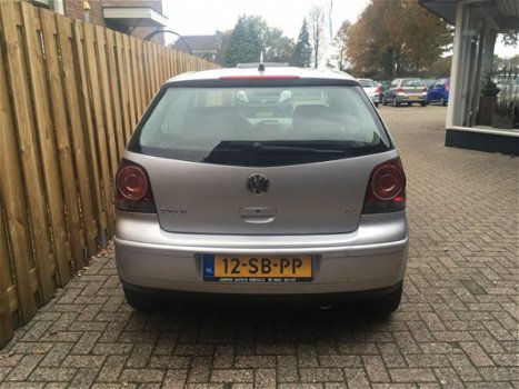 Volkswagen Polo - 1.4-16V Comfortline Automaat - 1