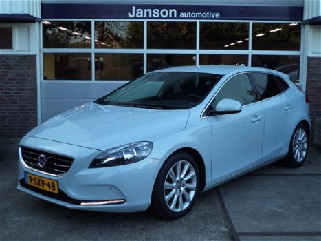 Volvo V40 - 1.6 D2 Momentum, 114 pk, december 2013, Park assist, Fullmap navigatie, climate control, - 1