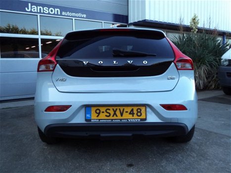 Volvo V40 - 1.6 D2 Momentum, 114 pk, december 2013, Park assist, Fullmap navigatie, climate control, - 1