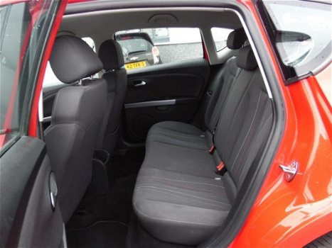 Seat Leon - 1.6 TDI Ecomotive Businessline NAVIGATIE CLIMATE (bj2011) - 1