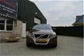 Volvo XC60 - 2.4D FWD Momentum R-Design - 1 - Thumbnail