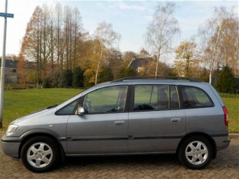 Opel Zafira - 1.6-16V Comfort 2003 Trekhaak Airco Cruise control 7-persoons - 1