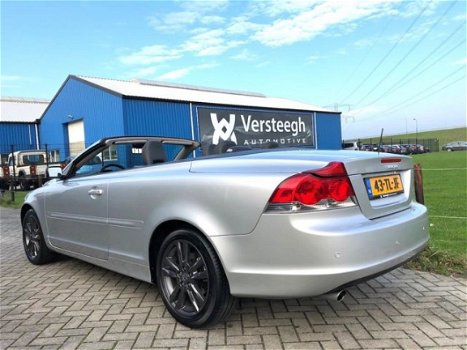 Volvo C70 - 2.4 Momentum Leder/Xenon Dealeronderhouden - 1