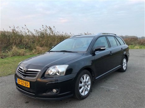 Toyota Avensis Wagon - 1.8 16v VVT-i Terra 2006 CLIMA - 1