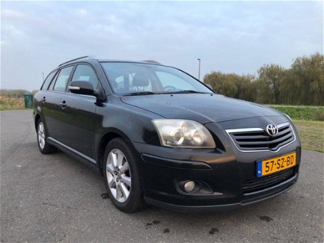 Toyota Avensis Wagon - 1.8 16v VVT-i Terra 2006 CLIMA - 1