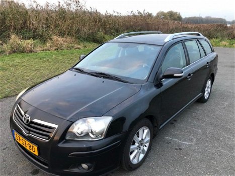 Toyota Avensis Wagon - 1.8 16v VVT-i Terra 2006 CLIMA - 1