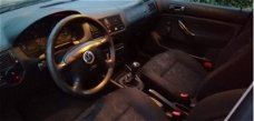 Volkswagen Golf - 1.6