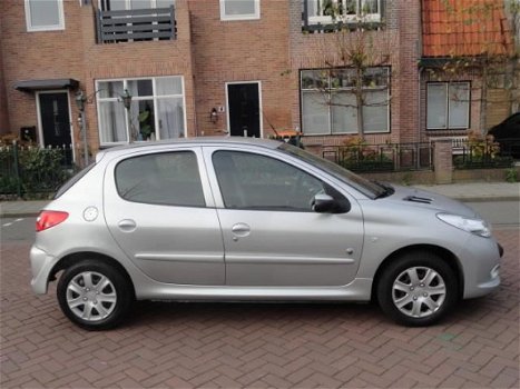 Peugeot 206 - 1.1 XS 206 +/Generation /airco /70792 km APK 30-09-2020 - 1