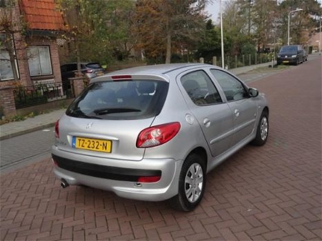 Peugeot 206 - 1.1 XS 206 +/Generation /airco /70792 km APK 30-09-2020 - 1