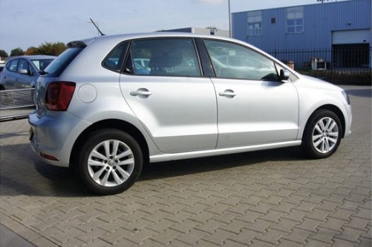 Volkswagen Polo - 1.2 TSI COMFORTLINE Airco , Licht Metaal , Cruise Control - 1