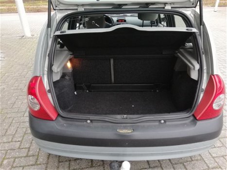 Renault Clio - 1.4 16V Privilege automaat - 1