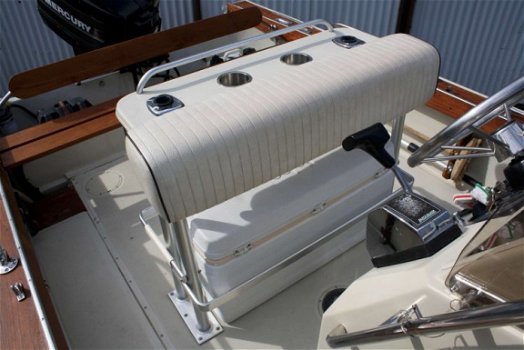 Boston Whaler 18' Outrage - 6