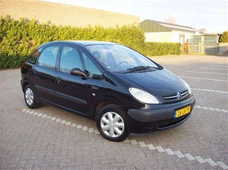 Citroën Xsara Picasso - 1.8i-16V Plaisir - 1