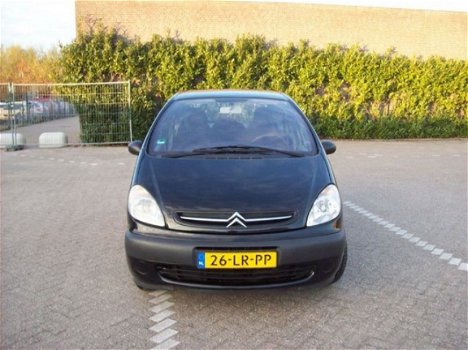 Citroën Xsara Picasso - 1.8i-16V Plaisir - 1