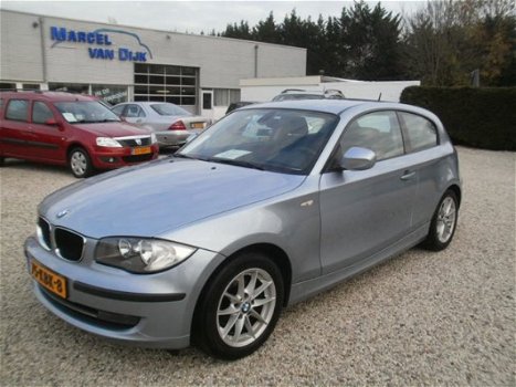 BMW 1-serie - 116i Business Line 2.0 Automaat - 1