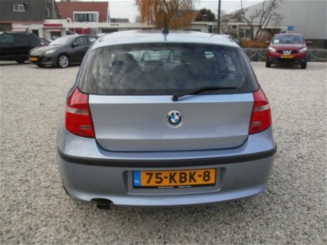 BMW 1-serie - 116i Business Line 2.0 Automaat - 1