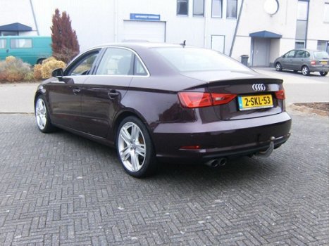 Audi A3 Limousine - 1.4 TFSI CoD Ambition Pro Line Plus Automaat 140 Pk Navi Xenon 18 Inch 1e Eigena - 1