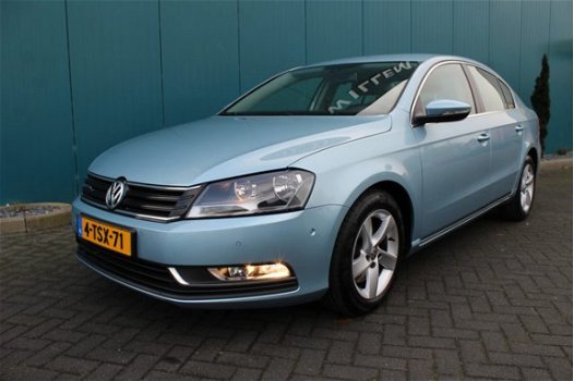 Volkswagen Passat - 1.6 TDI 105 PK BLUEMOTION EXECUTIVE EDITION /ECC/LMV/PDC/NAV. SUPERMOOI - 1