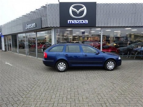 Skoda Octavia Combi - 1.6 Ambiente - 1