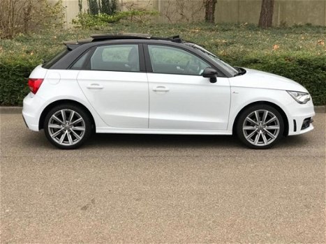 Audi A1 Sportback - 1.2 TFSI Admired PANO-LEDER-XENON-2xS-LINE 5drs - 1