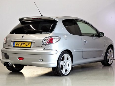 Peugeot 206 - 2.0-16V RC | Nieuwe APK | Climate | Sportstoelen | 17