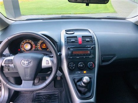 Toyota Auris - 1.6 VVT-I 3DR COMFORT 132PK AC TRKH MP3 - 1