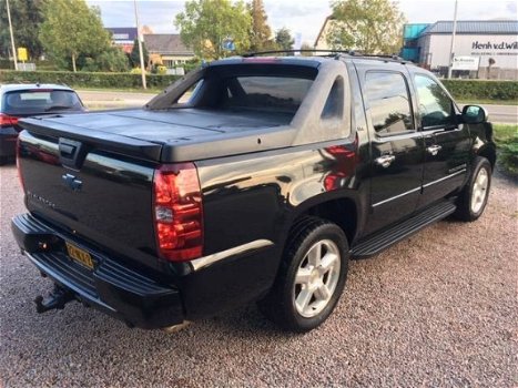 Chevrolet Avalanche - 6.0 V8 LTZ Heavy Duty Leder Navi echte km-stand - 1