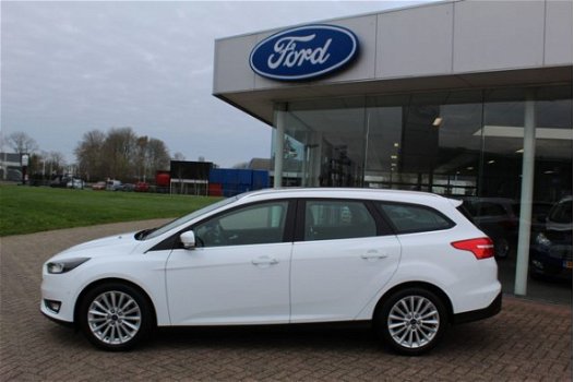 Ford Focus Wagon - 1.0 Titanium 125pk, Climate control , Park Assist , Navigatie - 1