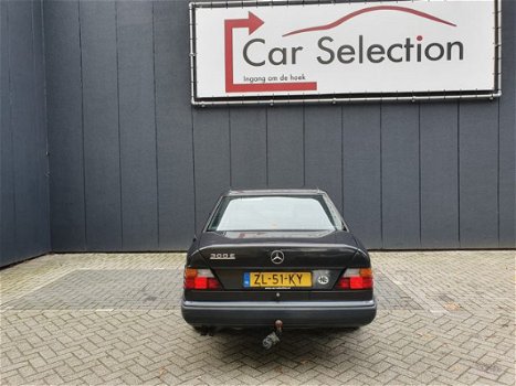 Mercedes-Benz 300-serie - 200-500 (W124) 300 E AIRCO YOUNGTIMER AUTOMAAT - 1